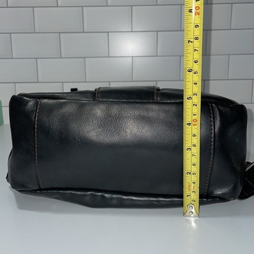 Liz Claiborne Vintage faux vegan leather backpack. Dark brown, can look black. - Picture 16 of 16